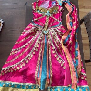 Disney costume of Jasmin from Live Action movie